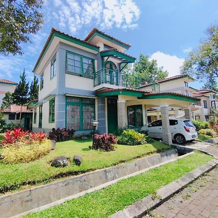 Villa Semesta Cikundul Dış mekan fotoğraf